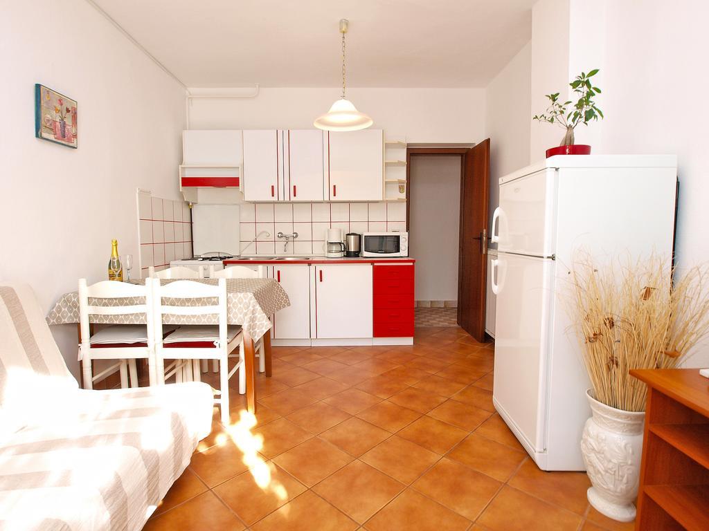 Apartments Dragica 929 Fažana Buitenkant foto