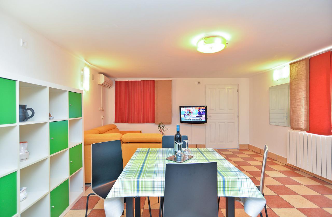 Apartments Dragica 929 Fažana Buitenkant foto
